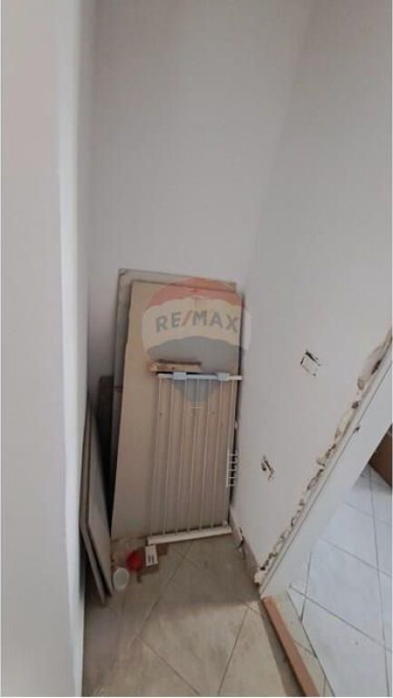 🏠 Apartament 1+1 për Shitje – Blv. Ismail Qemali, Vlorë