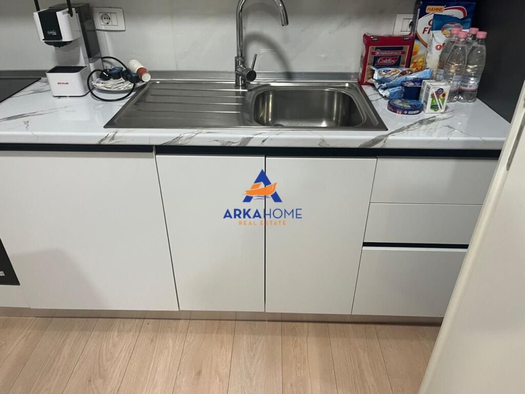 VENDESI APPARTAMENTO 2+1+BALCONE "EX CAMPO DELL'AVIAZIONE" 253.000 EURO