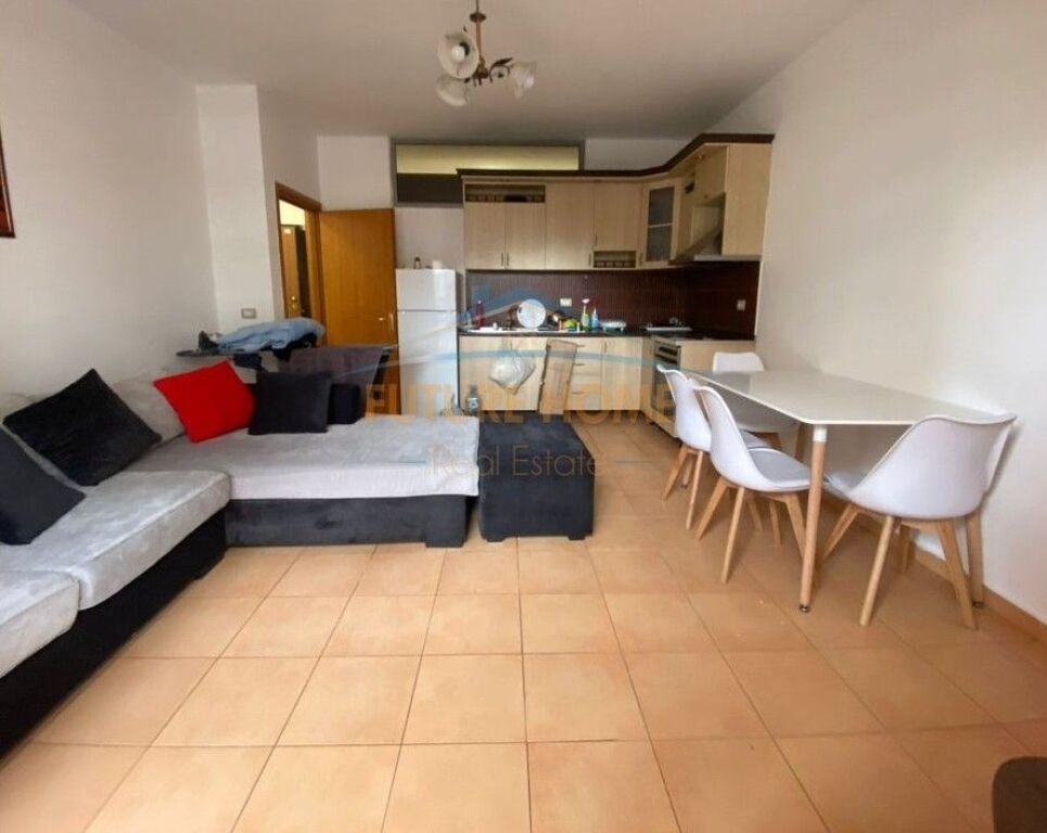 Qera Apartament 1+1, Unaza e Re, Tiranë.