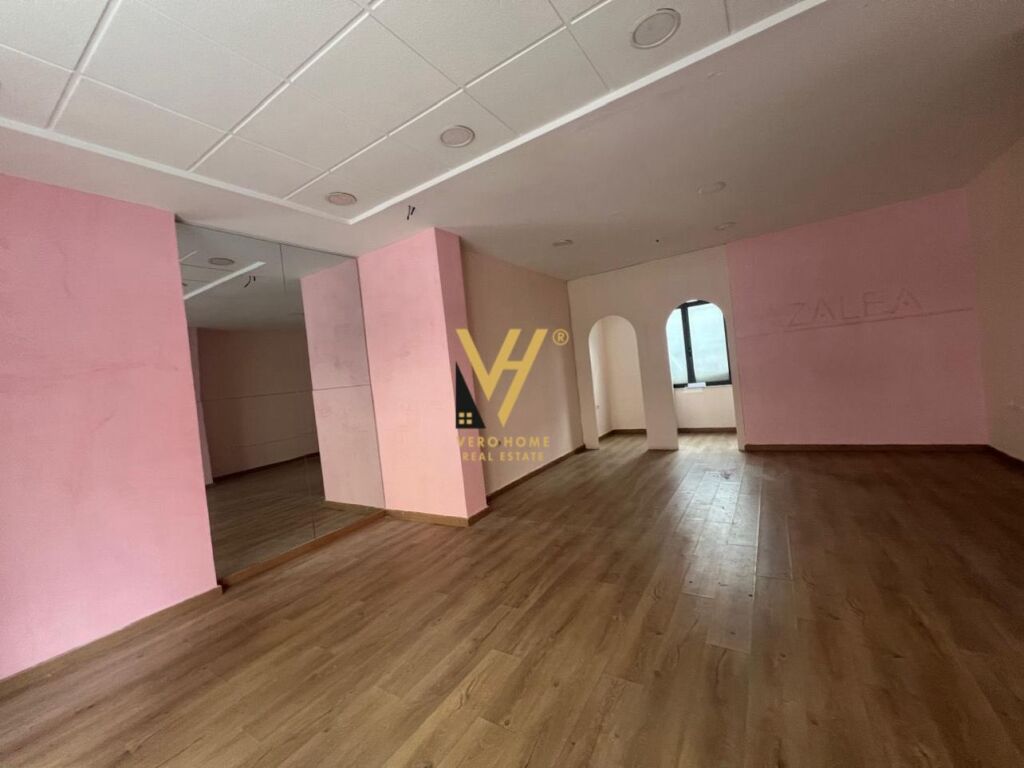 JEPET DYQAN 50 M2 ME QIRA TE KOPSHTI ZOOLOGJIK 55.000 LEKE
