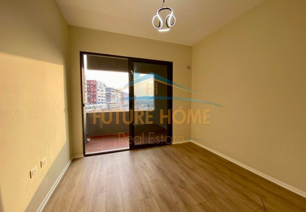 📍 Nuovo Anello, Viale Migjeni – Vendesi 2+1 con Atto di Proprietà & Facciata Ventilata! 🏠