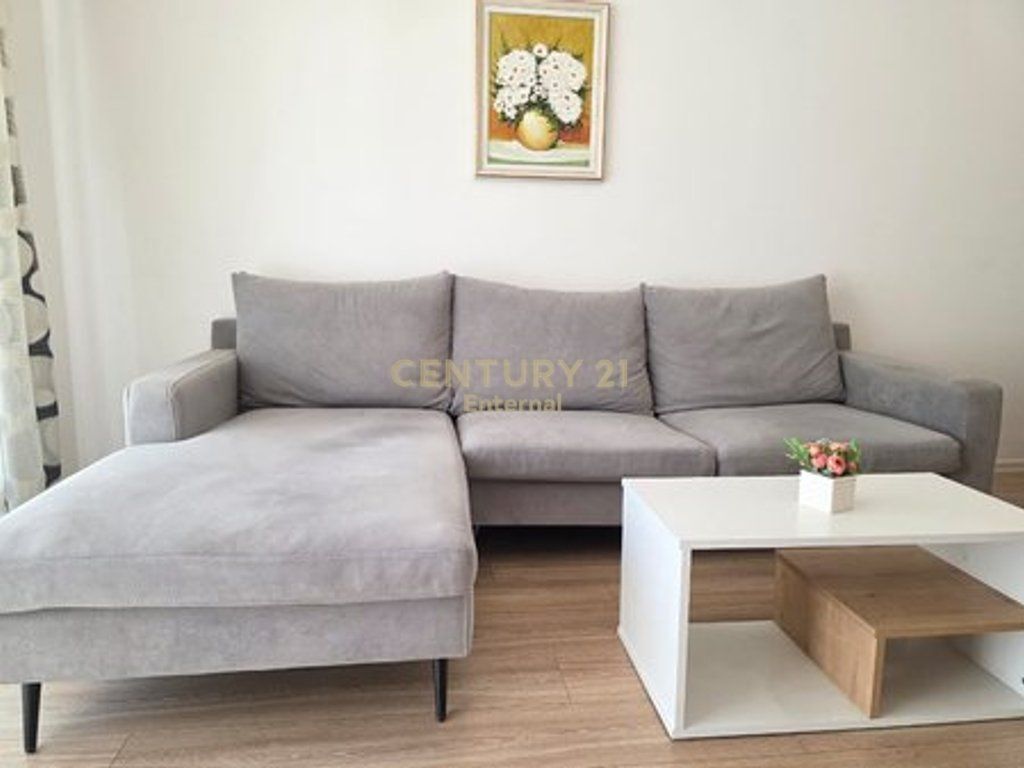 Apartment 2+1 For Rent in the 21 Dhjetori Area