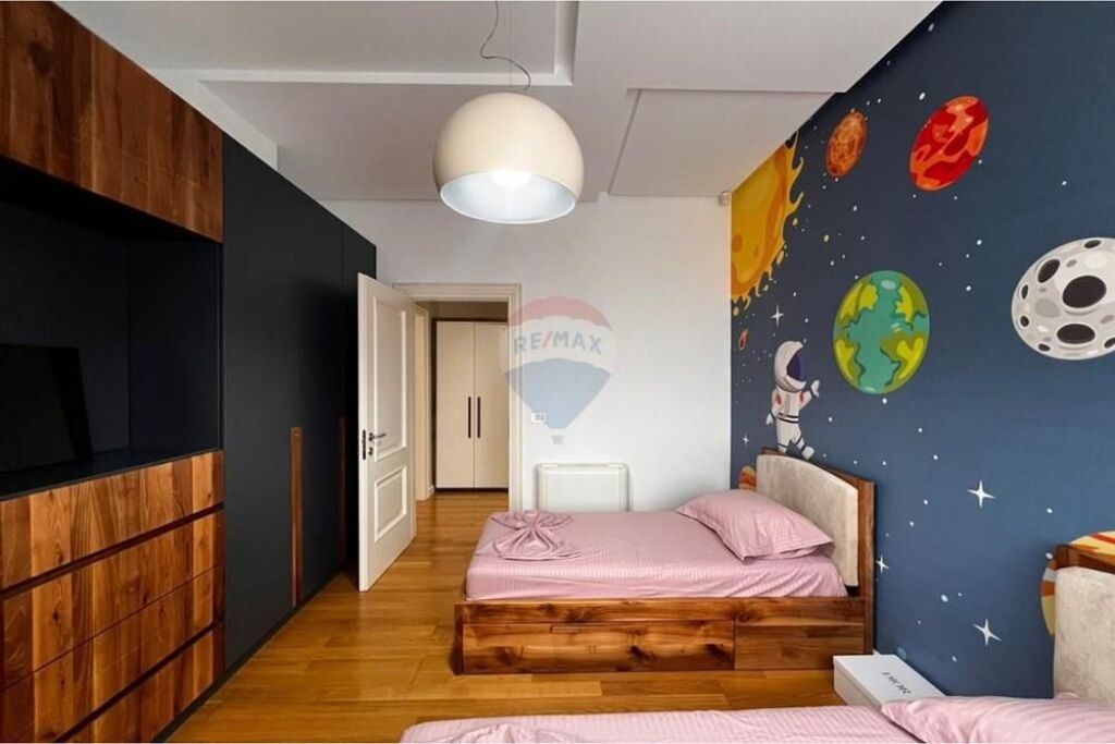 2+1+2 apartment for rent near the Botanical Garden!