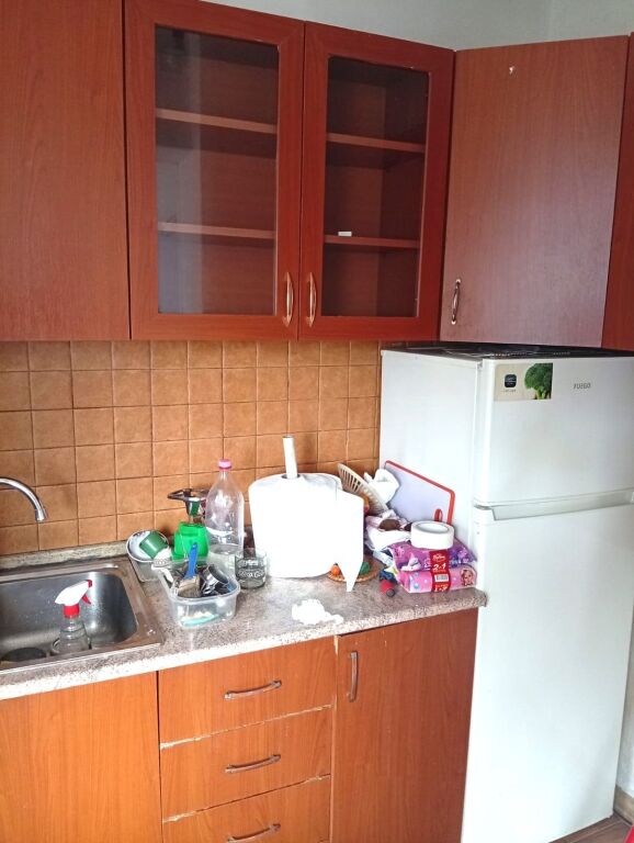 🏠 Affittasi Super Appartamento 1+1, Di fronte al Liceo Partizani, a Selvia