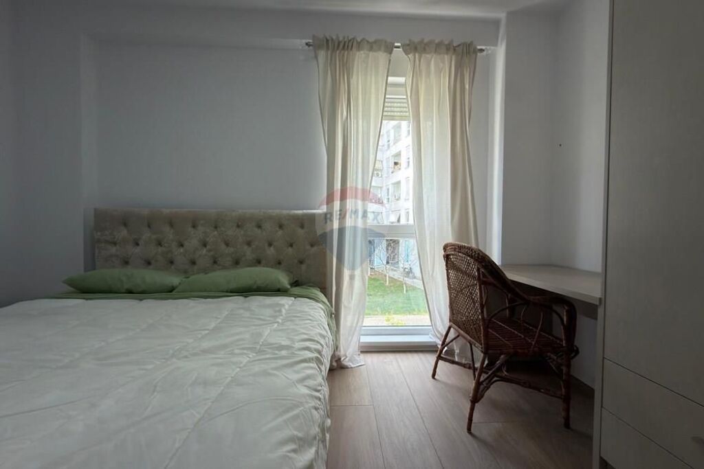 Appartamento / In Vendita / Complesso Contatto, Tirana