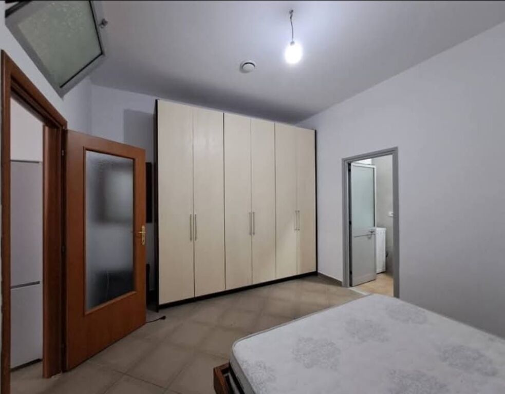 Vendesi 1+1 !