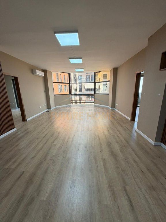 QERA APARTAMENT 2+1+2 RRUGA KOSOVARVE   