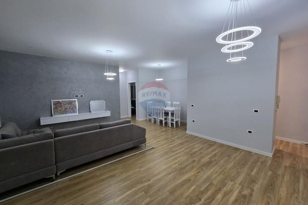 Apartament 2+1 me qera tek Eleonora