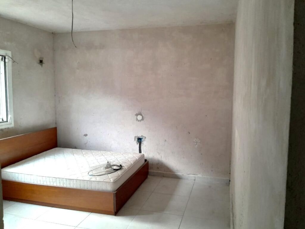Private house + Land Ilias
