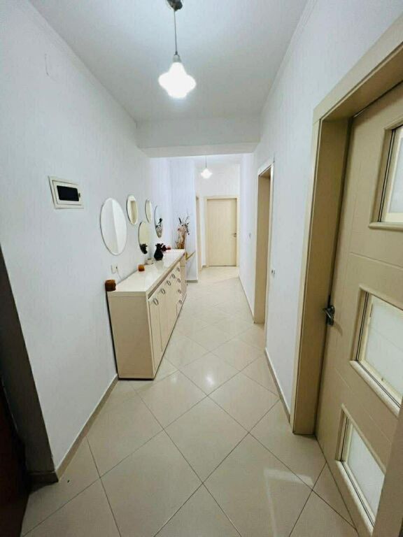 Apartment 3+1, Don Bosko!