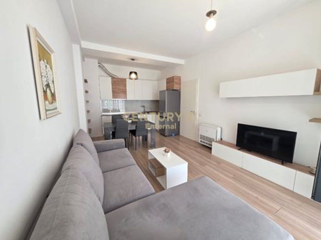 Apartment 2+1 For Rent in the 21 Dhjetori Area
