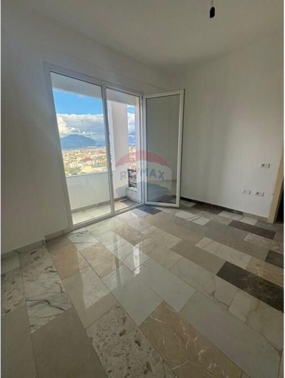 Appartamento - In Vendita - Palazzi Gialli, Tirana(ID: 530551001-377)