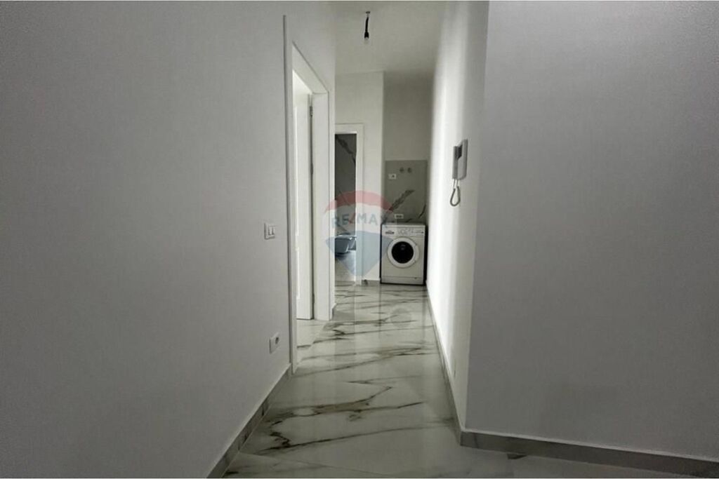 🏡 Appartamento Moderno in Affitto – Ginnasio Ali Demi, Vlorë