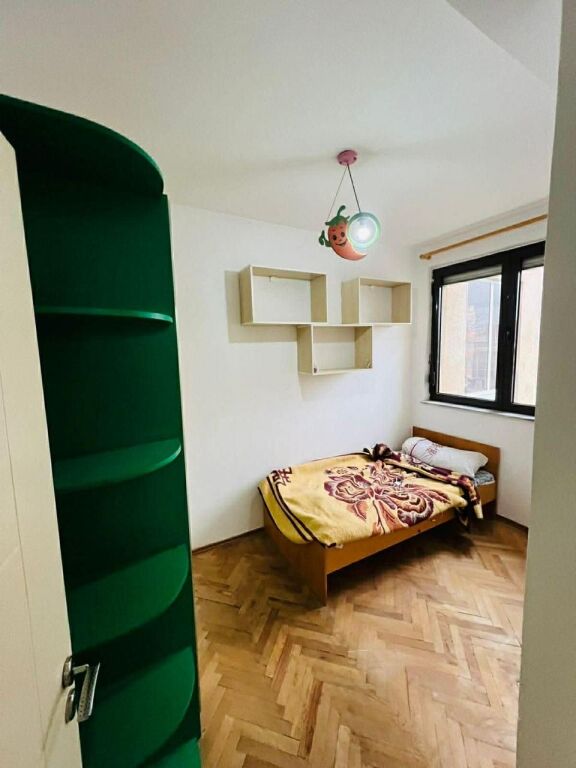 Apartment 3+1, Don Bosko!