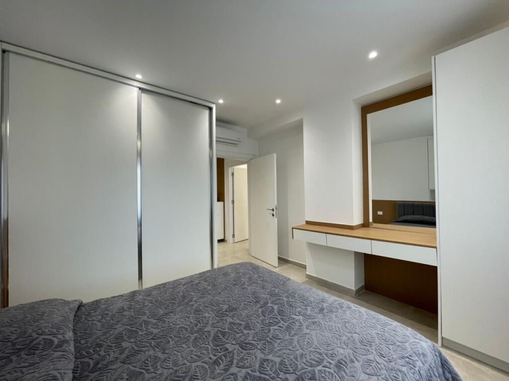 Apartment 1+1+Parking for rent at the Dry Lake.