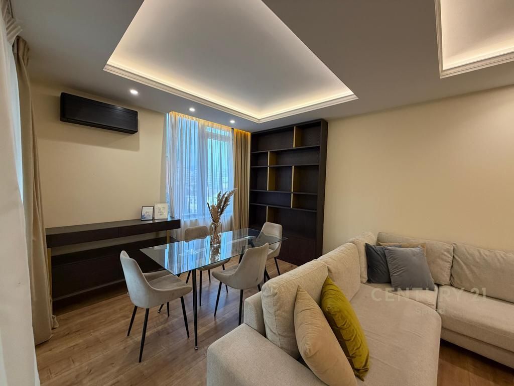 JEPET ME QIRA APARTAMENT 2+1+2 NE QENDER