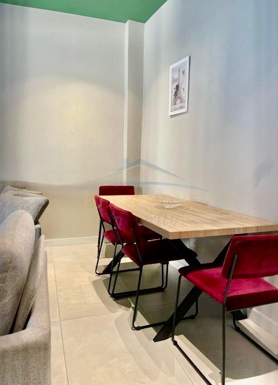 Qera, Apartament 1+1+Post parkimi, Rruga e Dibrës, Tiranë. 500 €