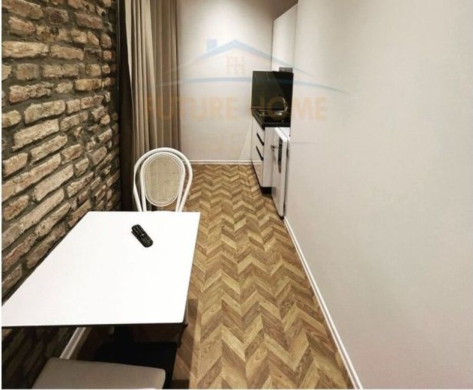Affitto, Appartamento 1+1 e 2 Monolocali, Comune di Parigi, Tirana.