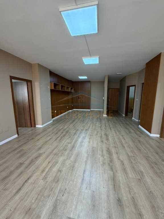 QERA APARTAMENT 2+1+2 RRUGA KOSOVARVE   
