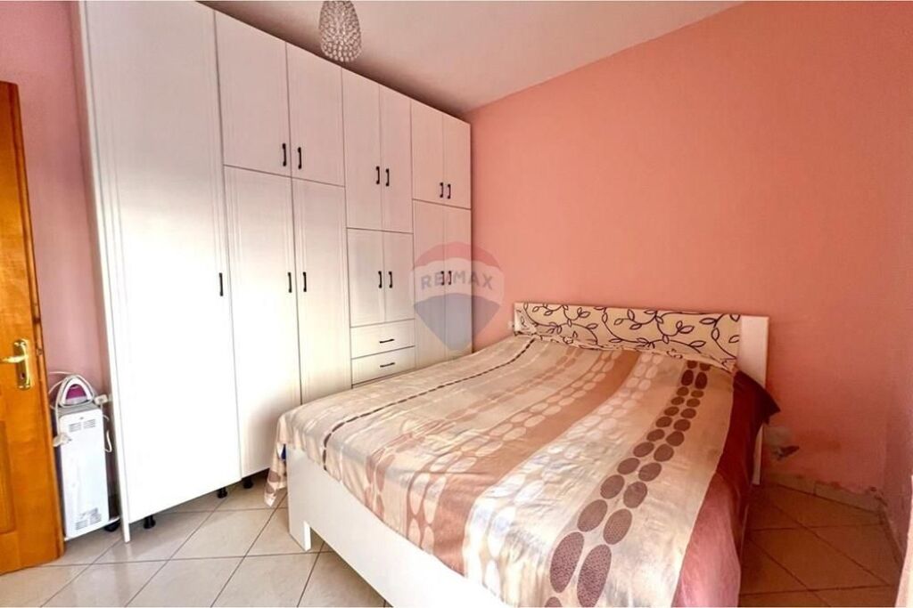 🏡 Appartamento 2+1 con Ampia Veranda in Vendita – Via del Porto, Vlora
