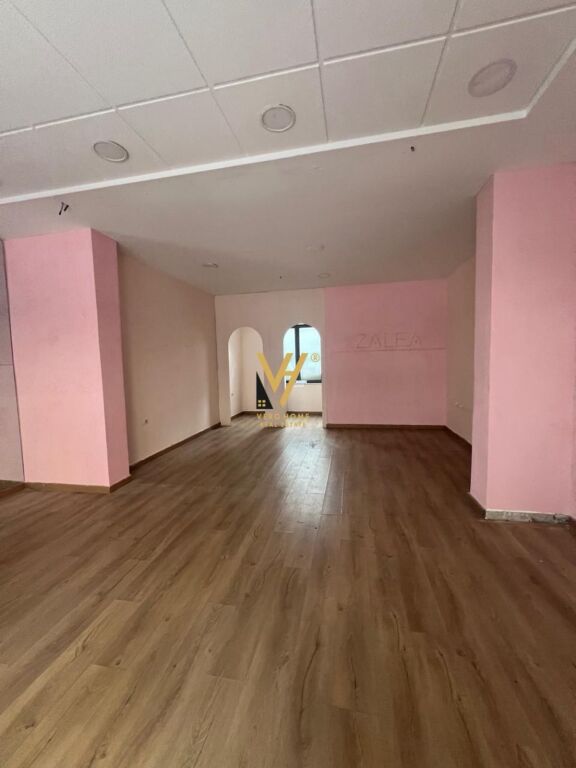 JEPET DYQAN 50 M2 ME QIRA TE KOPSHTI ZOOLOGJIK 55.000 LEKE