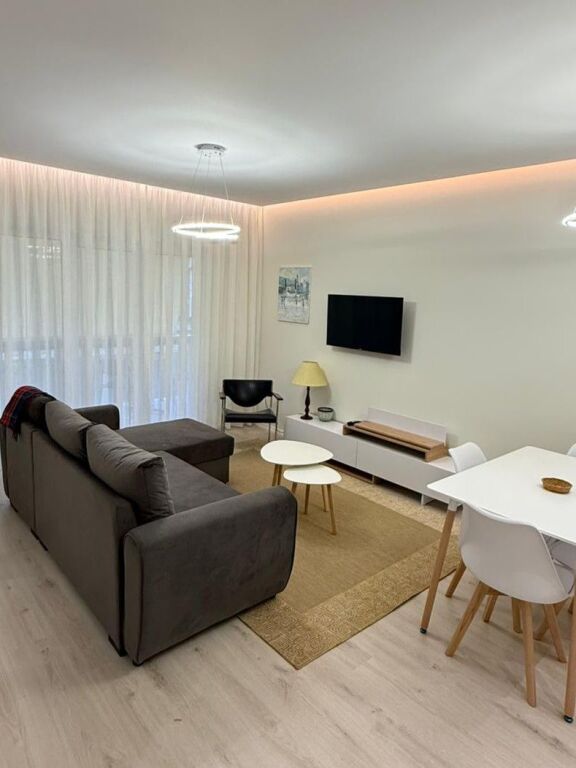 🏡 Apartment 1+1 for Rent – High School Area (near RTSH) ✨