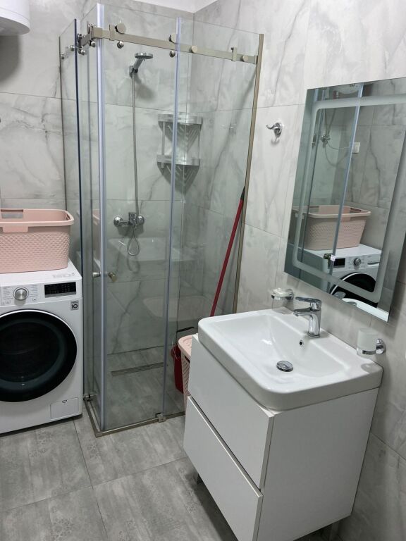 Jepet me qira Apartament 1+1 21 Dhjetori Rezidenca Magnet