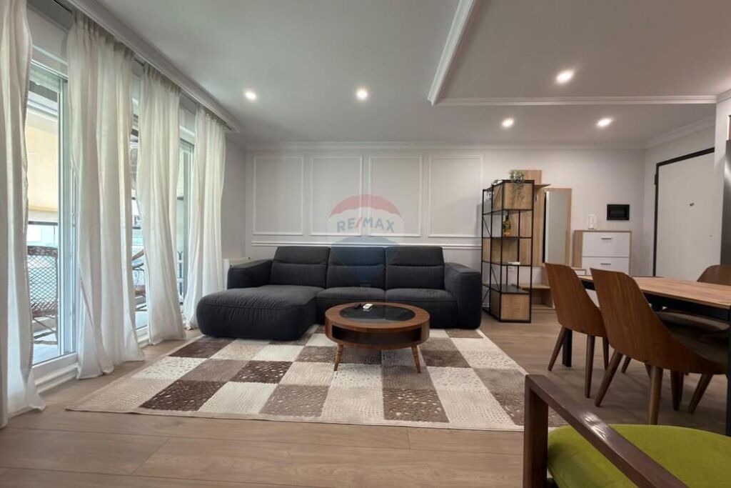 Appartamento / In Vendita / Complesso Contatto, Tirana