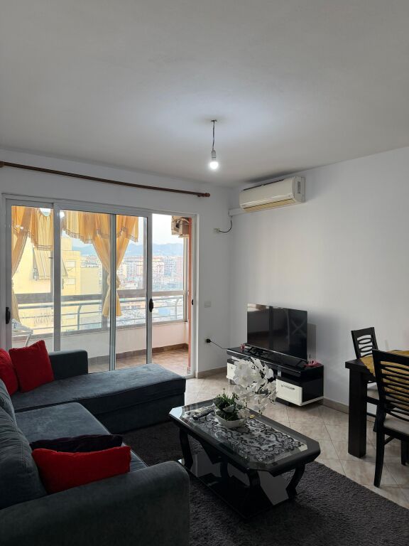 Affitto: Appartamento 1+1  6° piano  📍Complesso Fratari  Prezzo: 38.000 lek