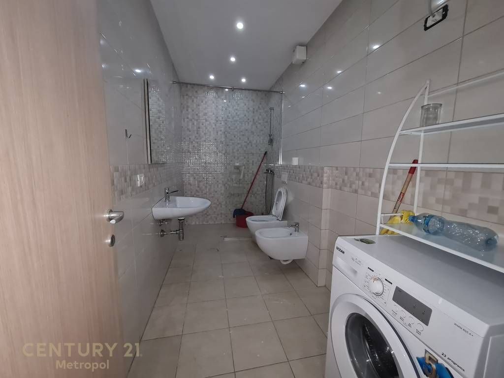 APARTAMENT 1+1 ME POST PARKIMI-DON BOSKO!