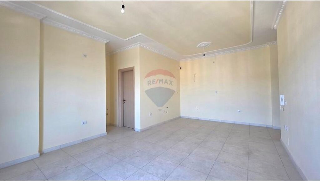 Apartament 2+1 ne shitje , Transballkanike , Vlore