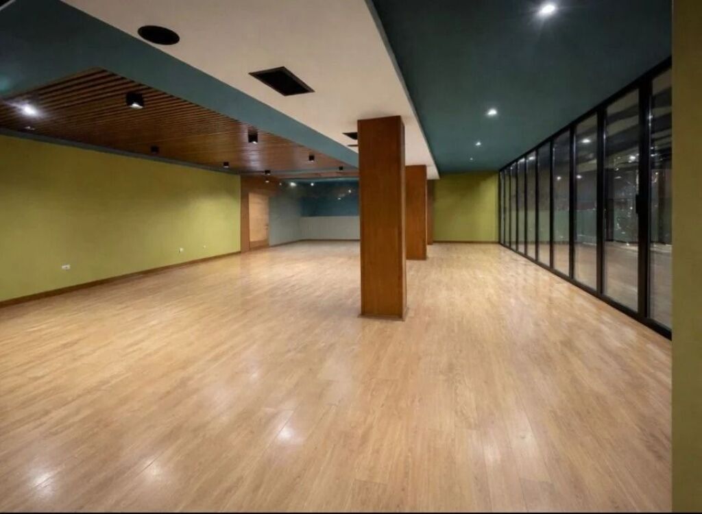 Rent | Business Premises 3-storey Building | Sauk | 11200 €/month negotiable
