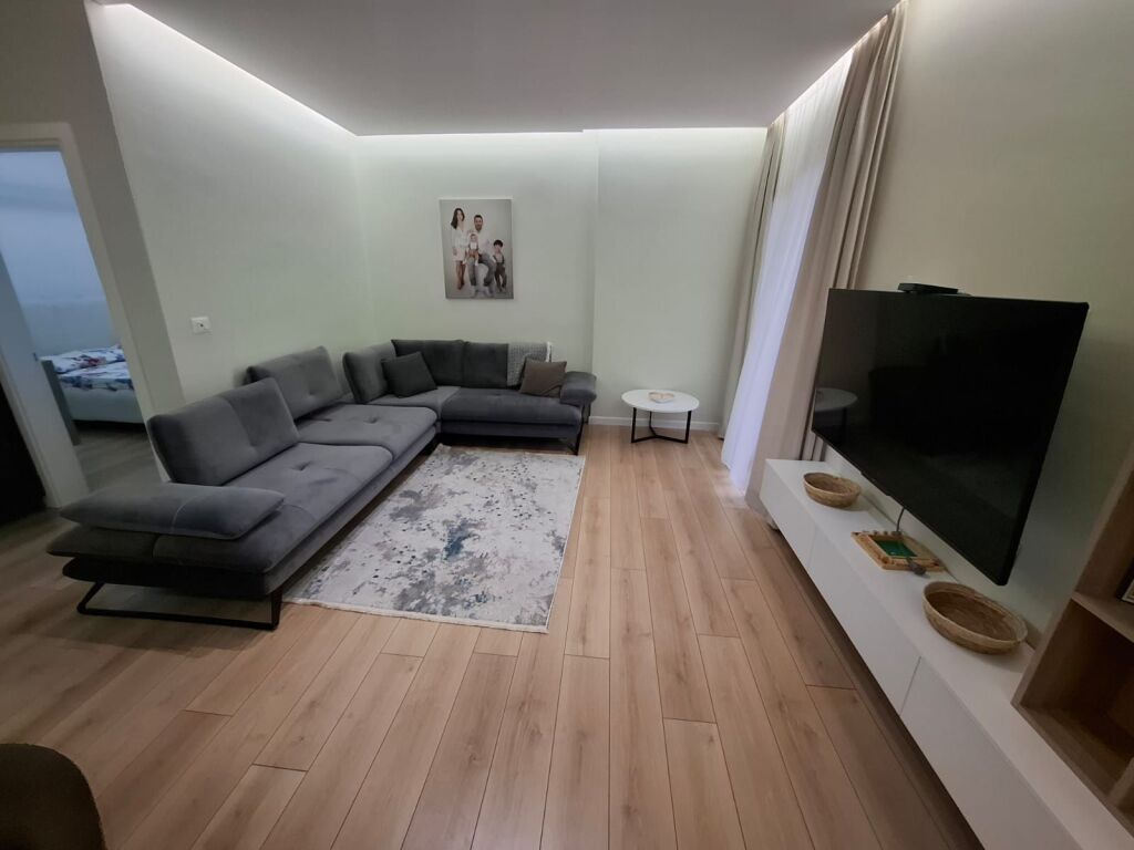 Apartment 2+1 for rent in neighborhood 17 in Durres