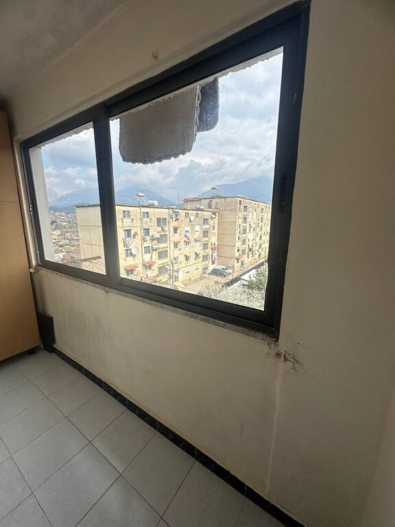 Apartament 2+1 me qera ne Allias tek Katrori