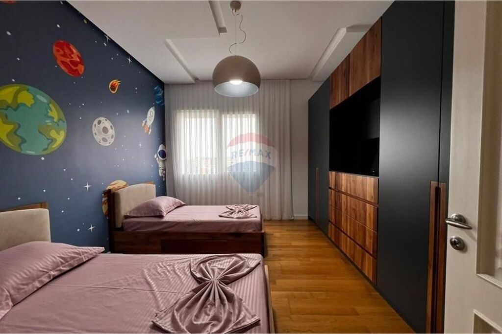 2+1+2 apartment for rent near the Botanical Garden!
