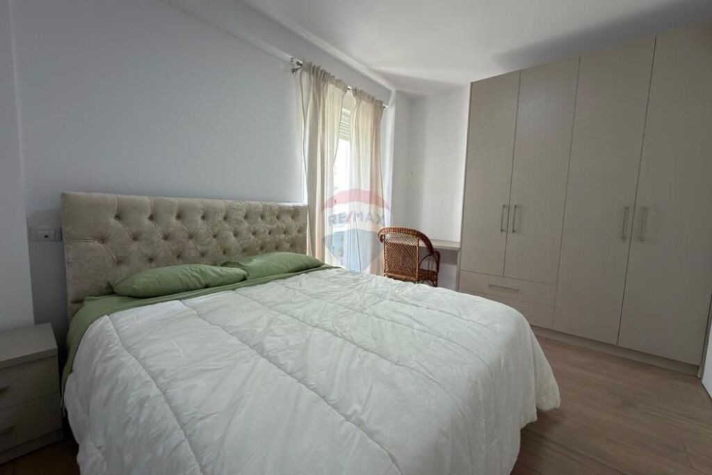 Appartamento / In Vendita / Complesso Contatto, Tirana