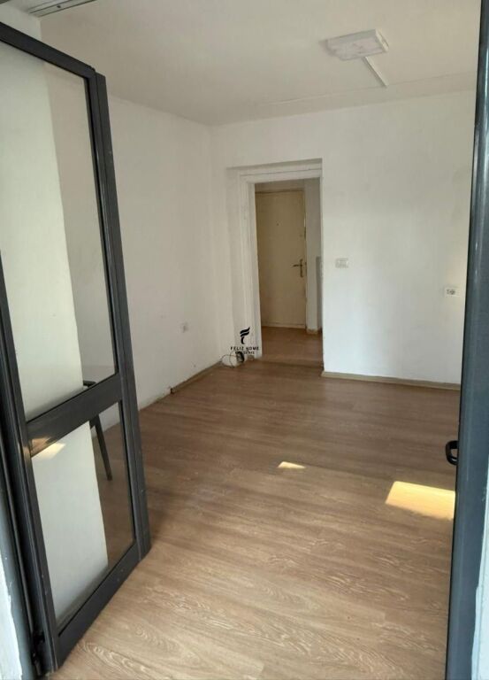 DYQAN ME QERA 30 M2 40.000 LEKE XHAMIA E TABAKEVE 40.000 LEKE FH-58406