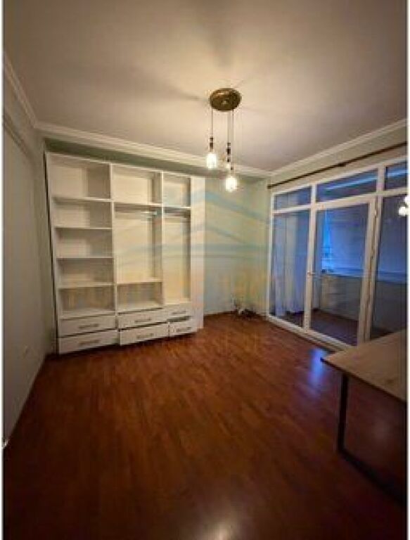 Shitet, Apartament 2+1, Bllok