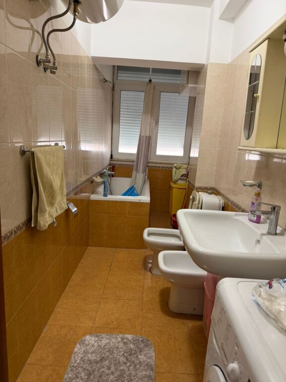 Jepet me qera apartament 2+1 – Kati 2 Laprak
