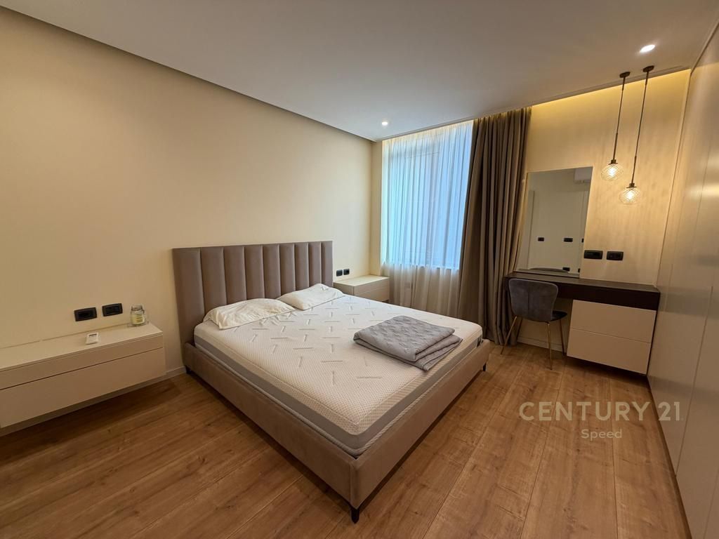 JEPET ME QIRA APARTAMENT 2+1+2 NE QENDER