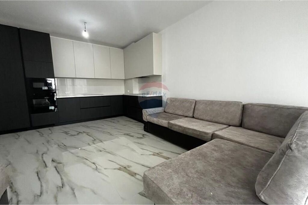 🏡 Appartamento Moderno in Affitto – Ginnasio Ali Demi, Vlorë