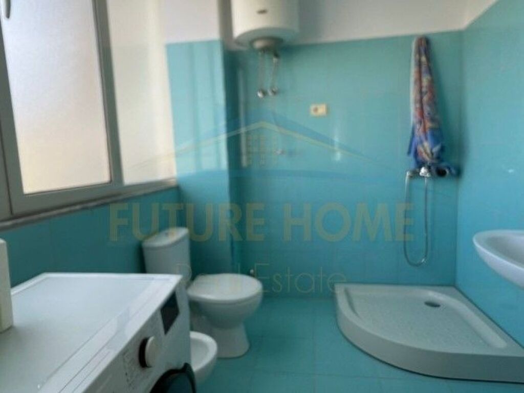 Shitet, Apartament 1+1, Rruga Dalip Topi, Fresku