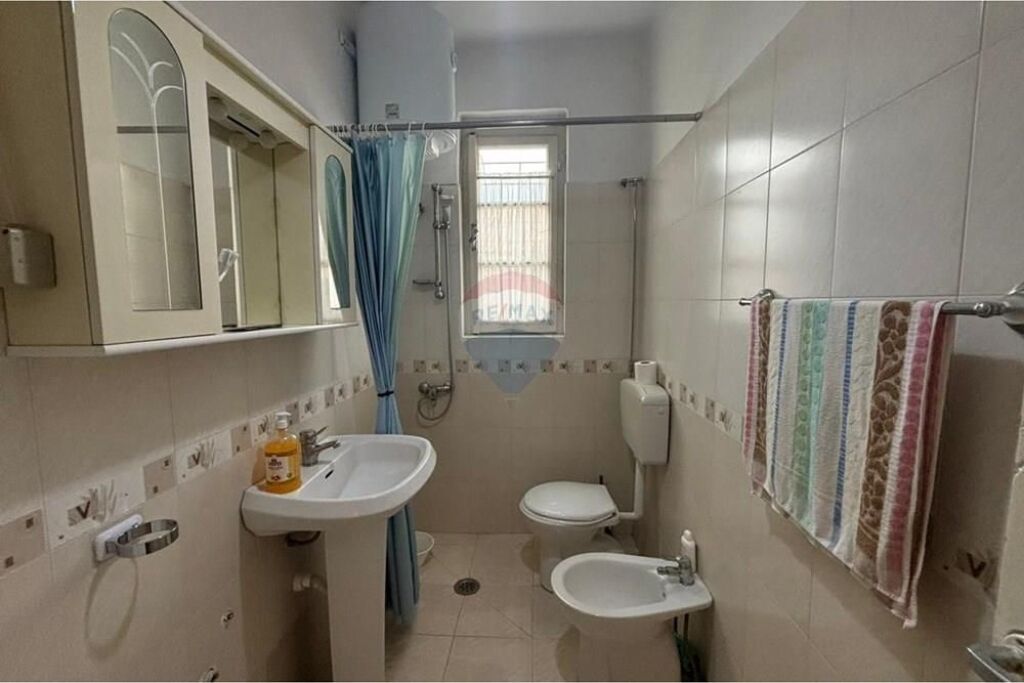 Casa privata in affitto, vicino a Halim Xhelo