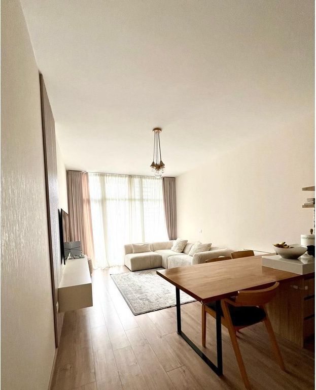 Shitet Apartament bashkëkohor në Komunën e Parisit