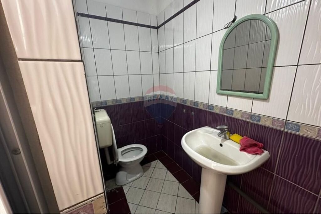 🏢 Shop for Sale – Troy Fortress, Vlora