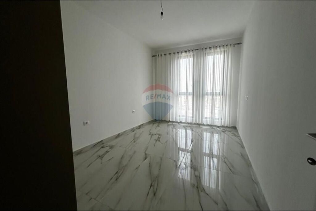 🏡 Appartamento Moderno in Affitto – Ginnasio Ali Demi, Vlorë