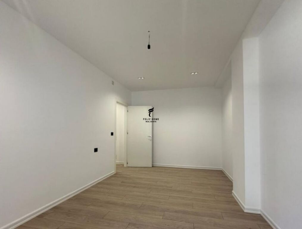 SHITET APARTAMENT 2+1 FRESK 130.000 EURO FH-58472