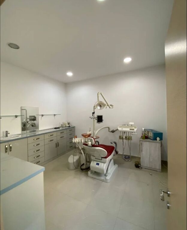 AMBIENT BIZNESI ME QERA 90 M2 DON BOSKO 1.200 EURO FH-58417