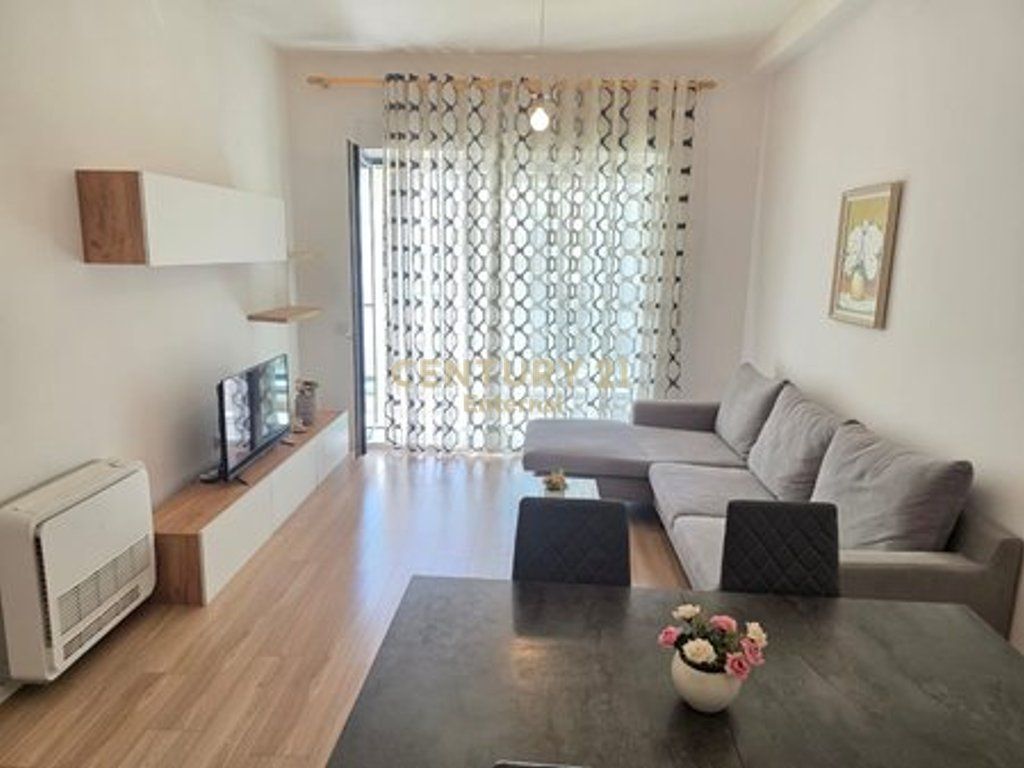 Apartment 2+1 For Rent in the 21 Dhjetori Area