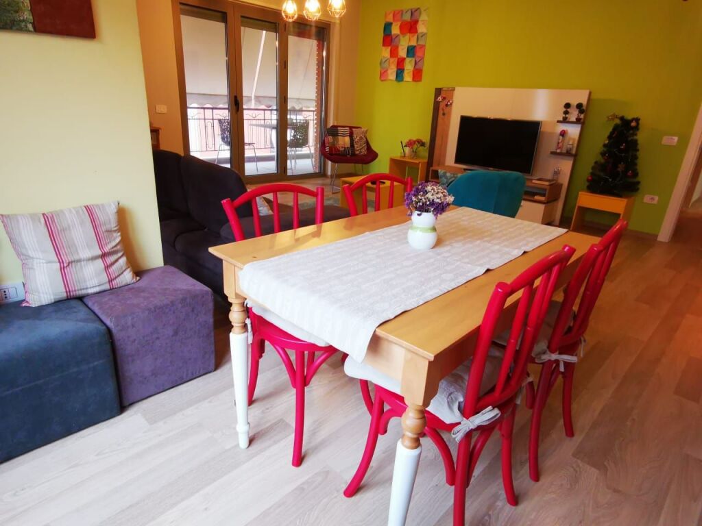 Appartamento in affitto 2+1+2 a Delijorgj